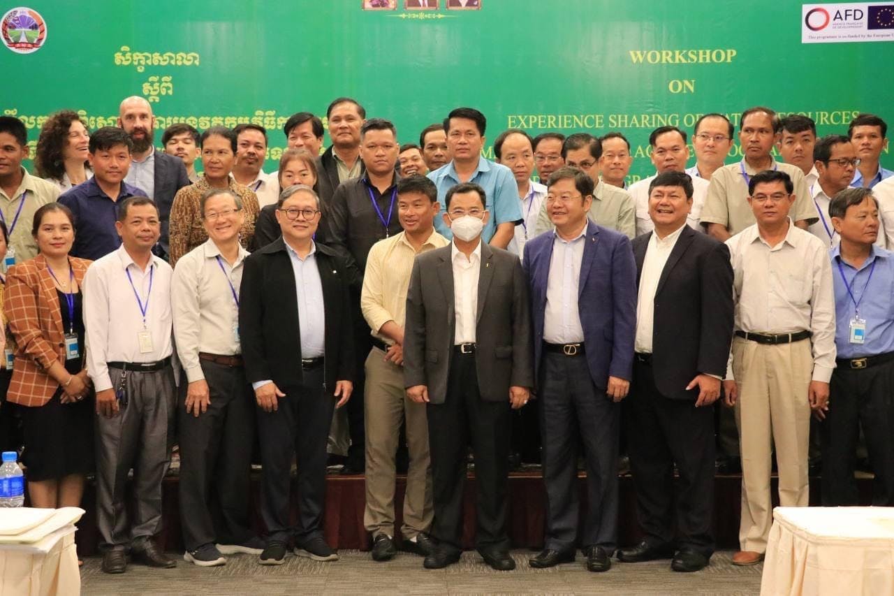 សិក្ខាសាលាចែករំលែកបទពិសោធន៍ លទ្ធផល នៃការអនុវត្តកម្មវិធីដែលទទួលបានកន្លងមក ជាពិសេស ការកសាងនូវប្រព័ន្ធធារាសាស្រ្តពេញលេញ និងគ្រប់គ្រងធនធានទឹក បច្ចេកទេសកសិកម្ម ផលិតកម្ម និងទីផ្សារ