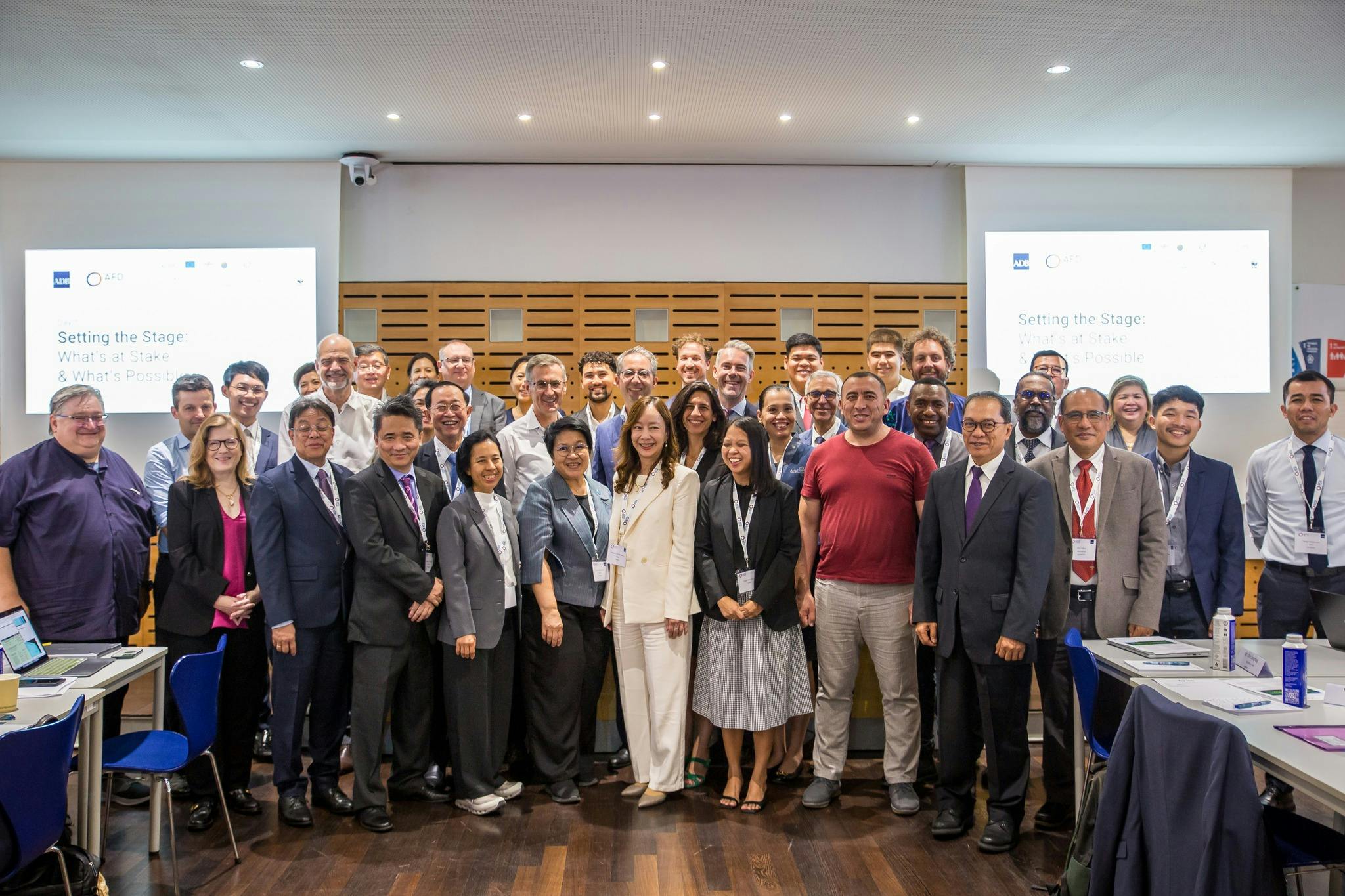 ឯកឧត្តម ចាន់ យុត្ថា រដ្ឋលេខាធិការ អញ្ជើញដឹកនាំគណៈប្រតិភូក្រសួងចូលរួមវេទិកាពិភាក្សាស្តីពីយន្តការហិរញ្ញប្បទានបែបនវានុវត្តន៍ដែលគាំទ្រដល់ការអភិរក្សធម្មជាតិ នៅទីក្រុងប៉ារីស ប្រទេសបារាំង